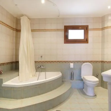 Villa Luxury With Stunning Seaviews And Pool