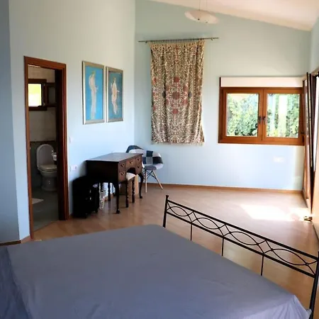 Luxury With Stunning Seaviews And Pool *