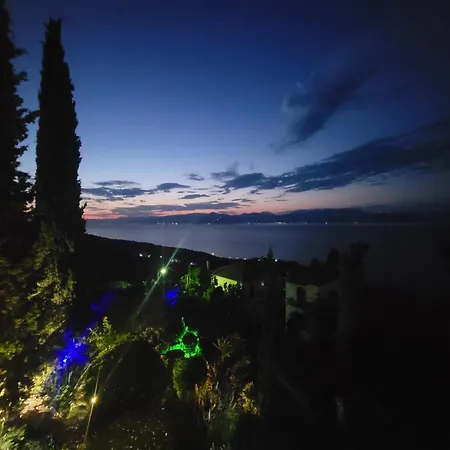 Luxury With Stunning Seaviews And Pool Villa