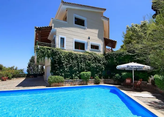 Luxury With Stunning Seaviews And Pool * Platanos (Achaea)