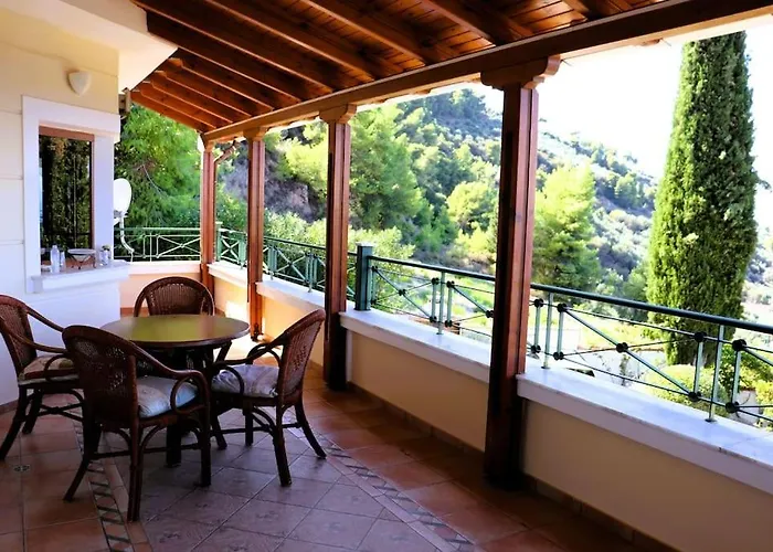 Luxury With Stunning Seaviews And Pool